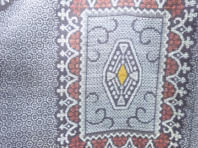 JAPANESE KIMONO / ANTIQUE KIMONO / SILK / DOROZOME / OSHIMA TSUMUGI / WOVEN FLORAL CREST